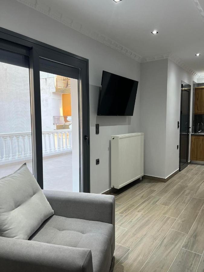 Kontis' Deluxe Furnished Apartment Loutráki Dış mekan fotoğraf