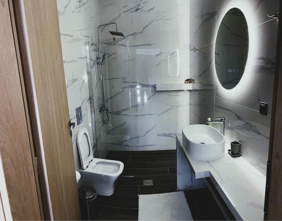 Kontis' Deluxe Furnished Apartment Loutráki Dış mekan fotoğraf