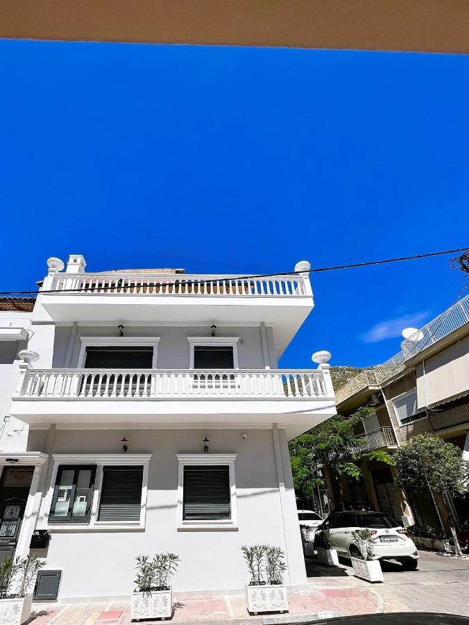 Kontis' Deluxe Furnished Apartment Loutráki Dış mekan fotoğraf
