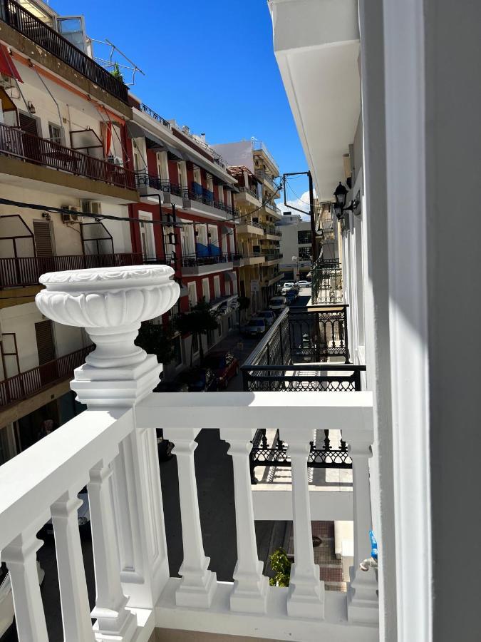 Kontis' Deluxe Furnished Apartment Loutráki Dış mekan fotoğraf
