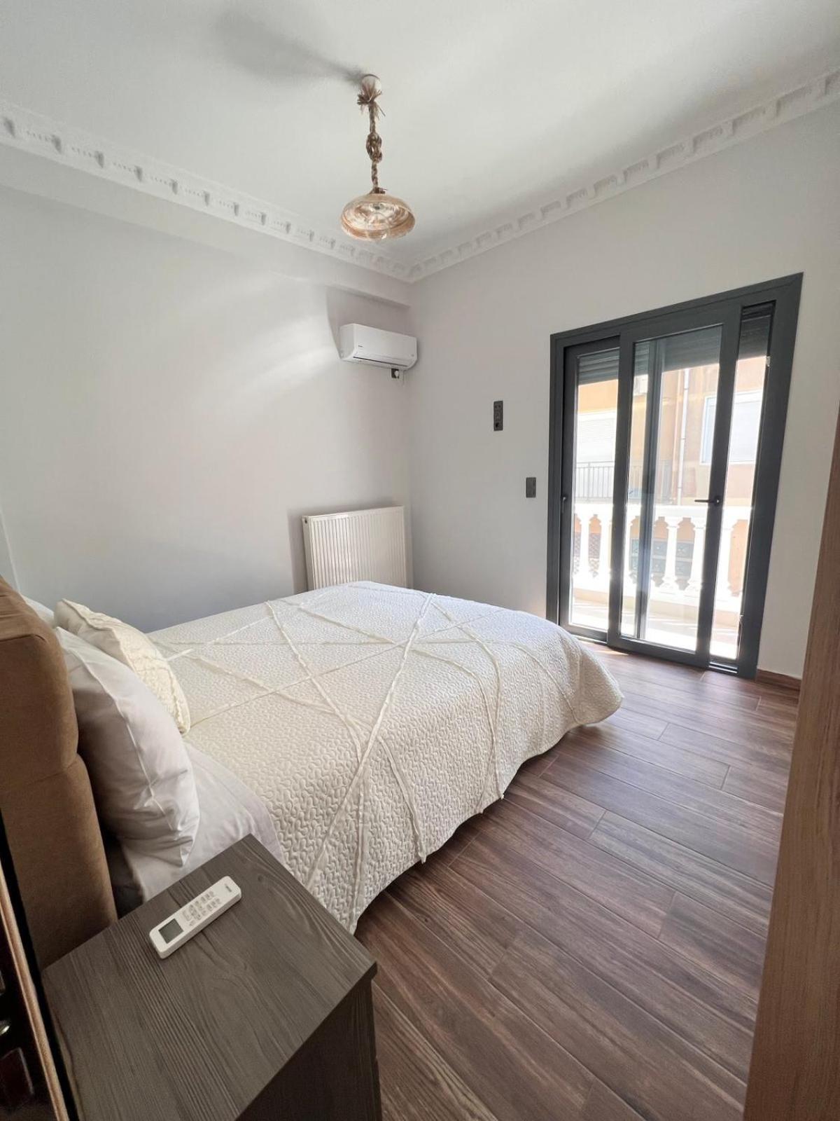Kontis' Deluxe Furnished Apartment Loutráki Dış mekan fotoğraf
