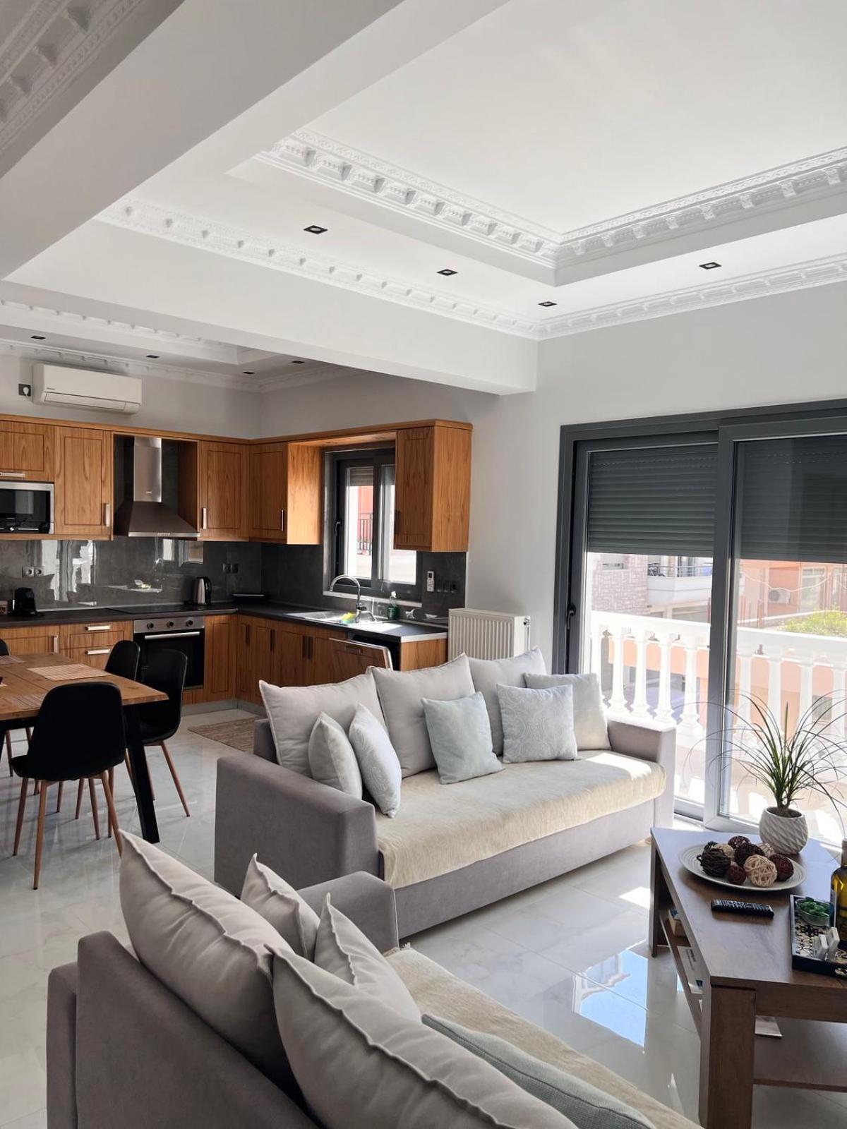 Kontis' Deluxe Furnished Apartment Loutráki Dış mekan fotoğraf