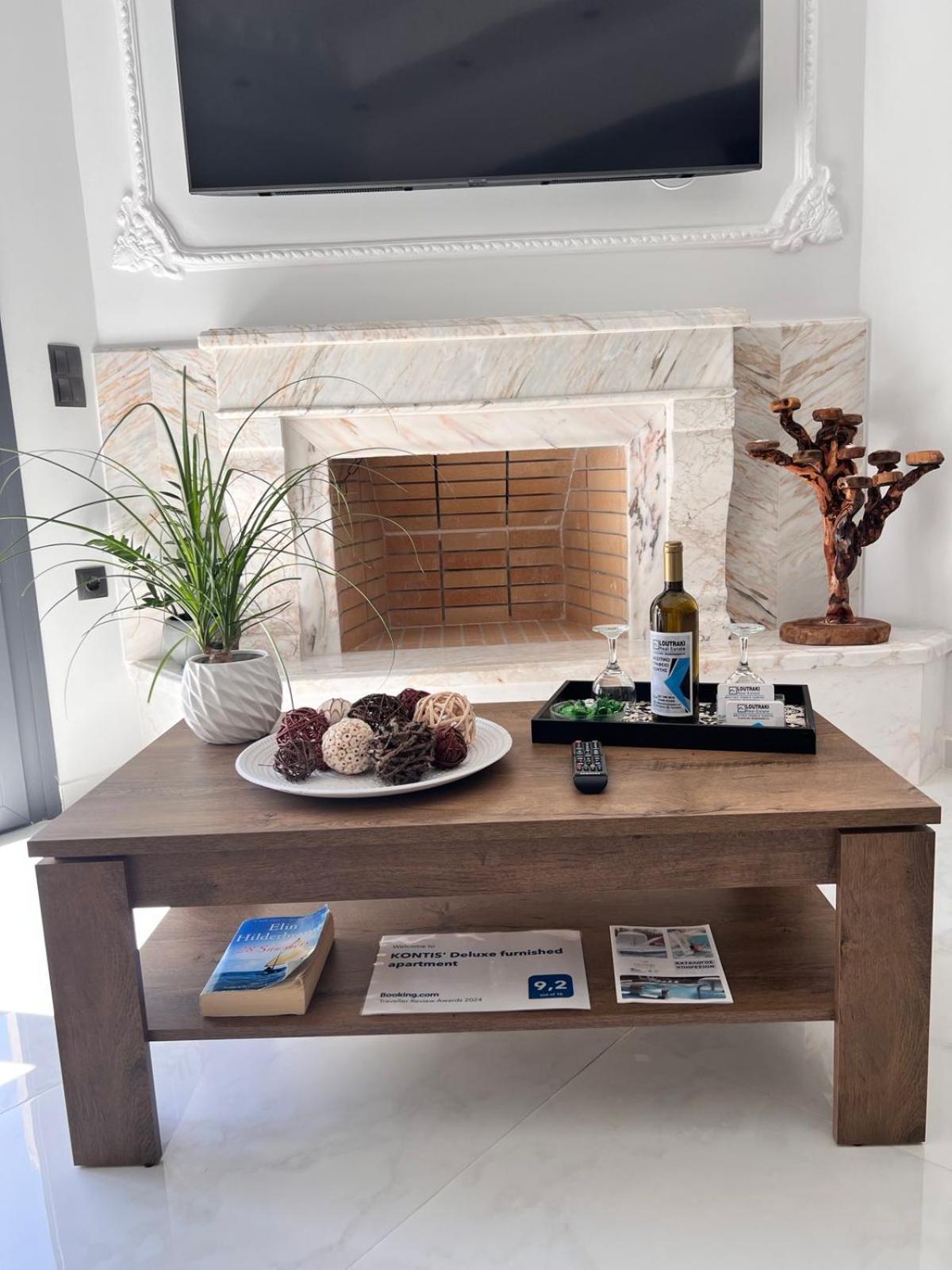 Kontis' Deluxe Furnished Apartment Loutráki Dış mekan fotoğraf