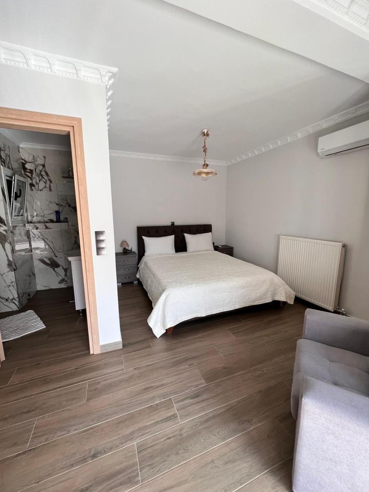 Kontis' Deluxe Furnished Apartment Loutráki Dış mekan fotoğraf
